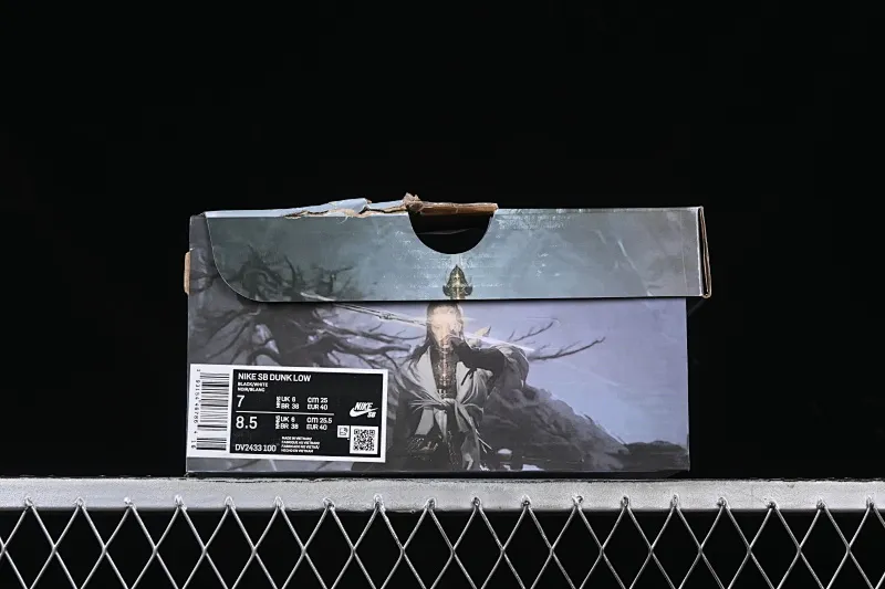 All Categories Nk SB Dunk Series Nk SB Dunk Low Low-top sneakers Nk SB Dunk Low Black Myth Game Theme Yang Jian Low-top casual sneakers DV2433-100